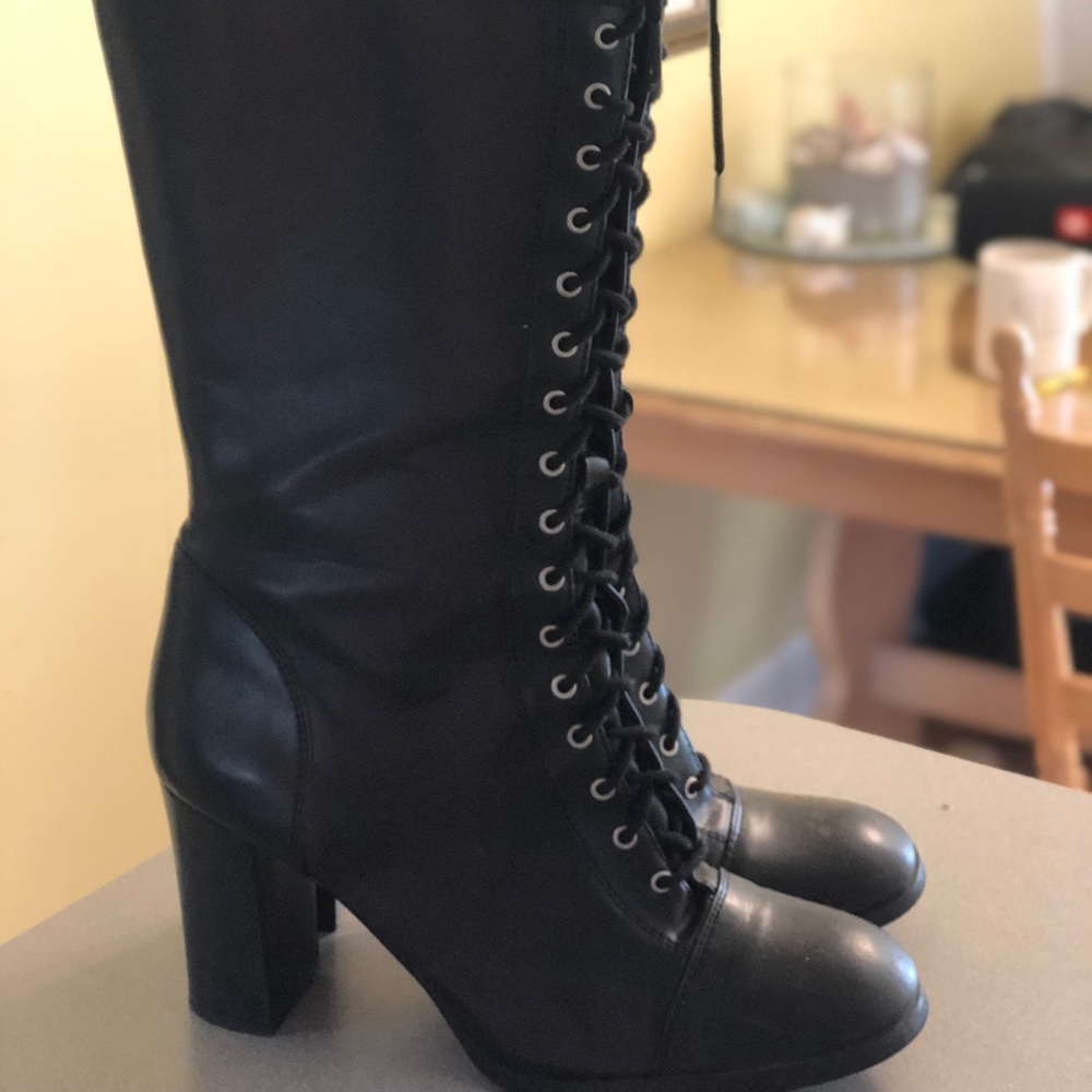 Tall black boots vguc